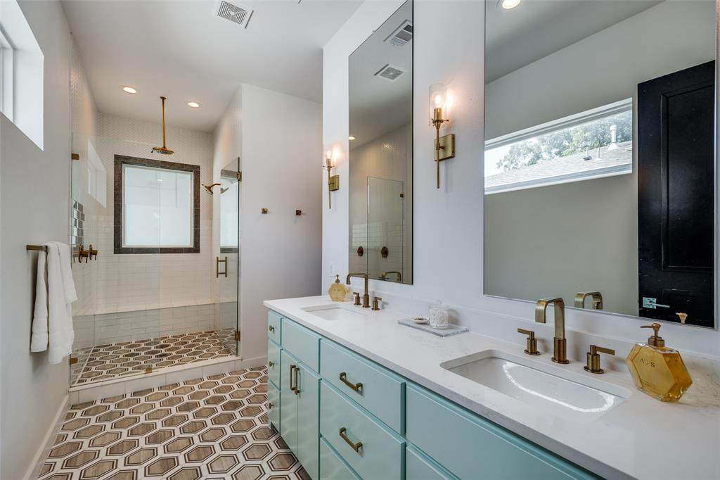 5127 Hall Street - Photo 1