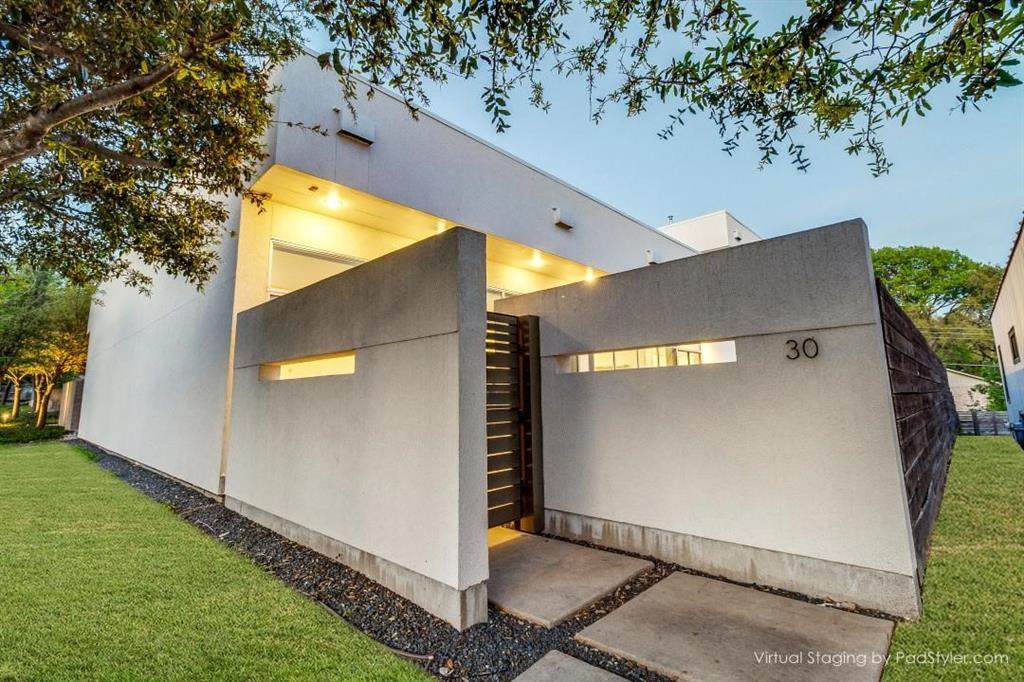 30 Vanguard Way - Photo 1