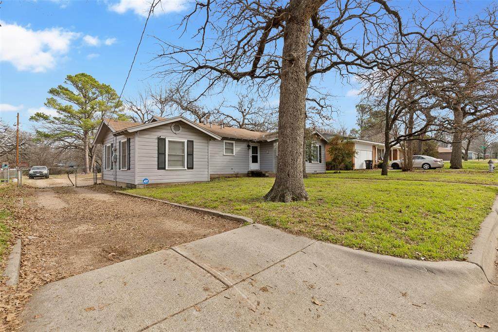 2325 Halbert Street - Photo 1