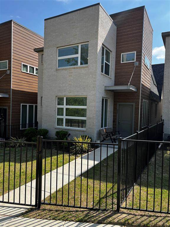 357 Oakbend Drive - Photo 1