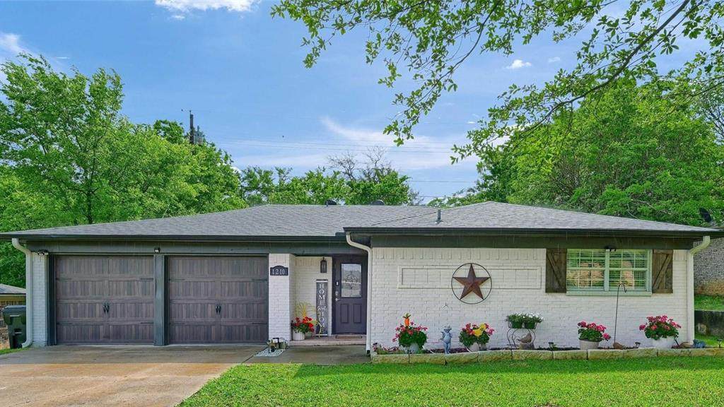 1210 Carla Drive - Photo 1