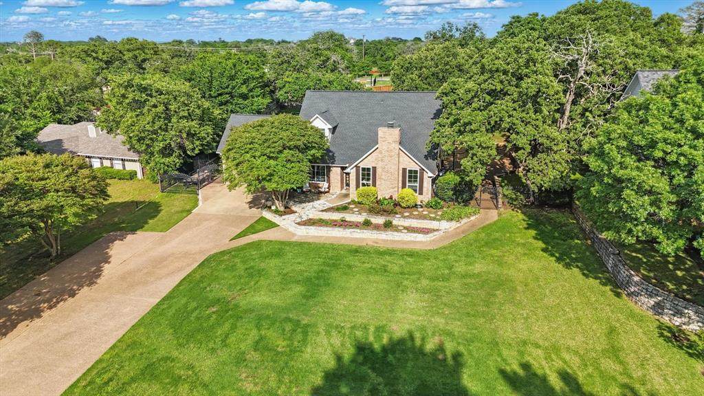 1457 Woodlawn Court - Photo 1