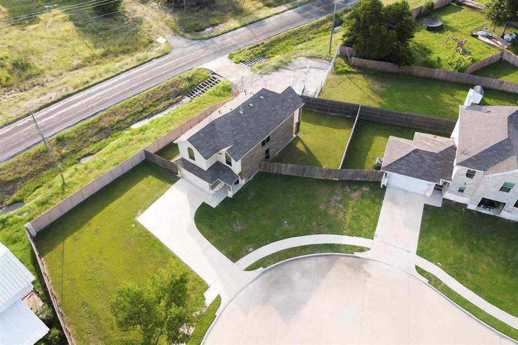 503 Long Prairie Drive - Photo 1