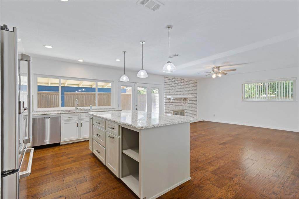 511 Woodhurst Drive - Photo 1