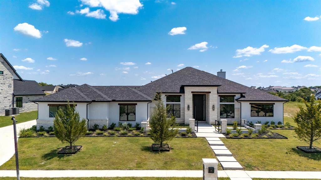 328 Longview Place - Photo 1
