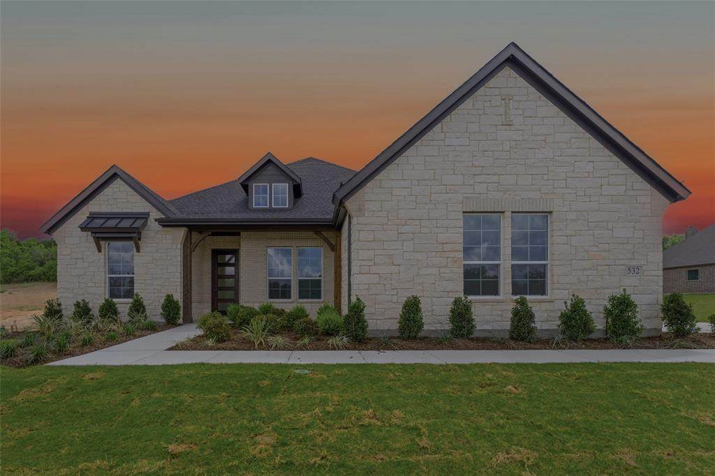 532 Lantana Drive - Photo 1