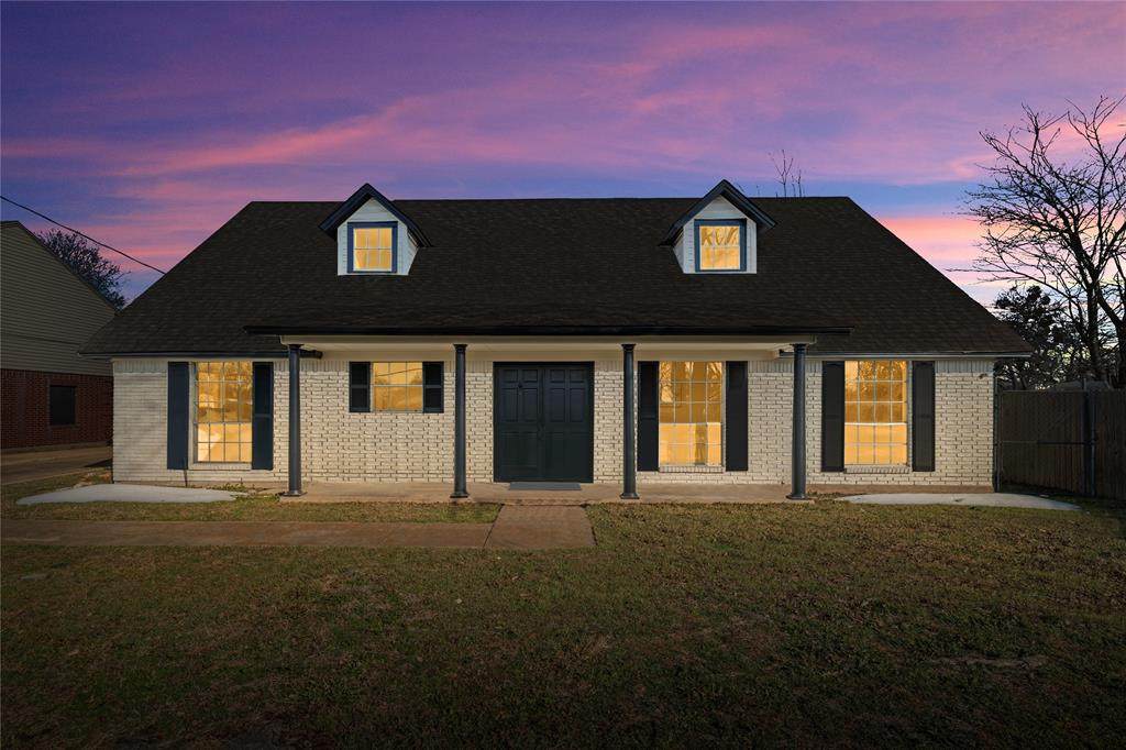 1207 Plateau Drive - Photo 1