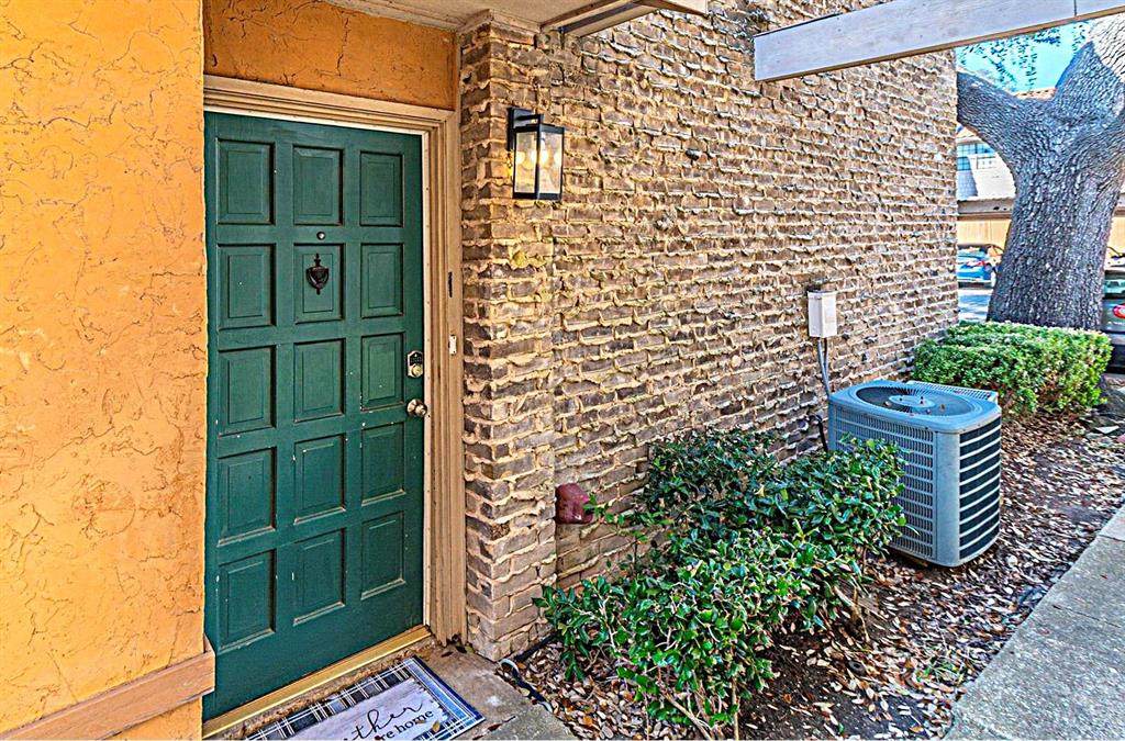 875 Dublin Drive - Photo 1
