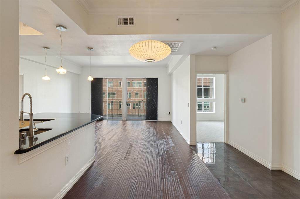 3225 Turtle Creek Boulevard - Photo 1
