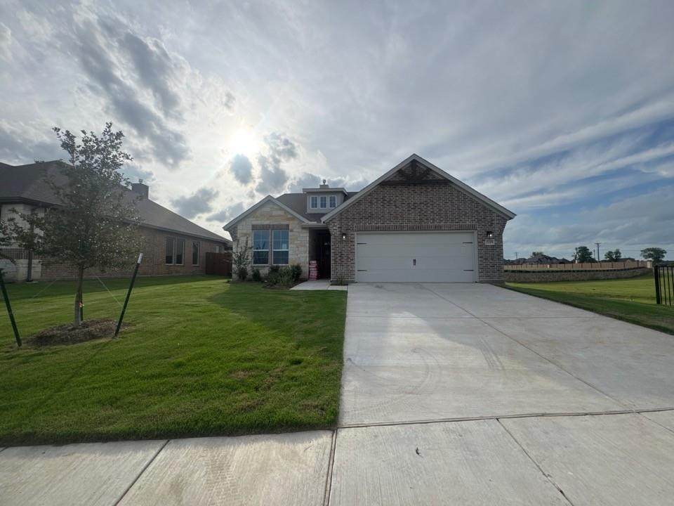 2109 Bluebird Lane - Photo 1