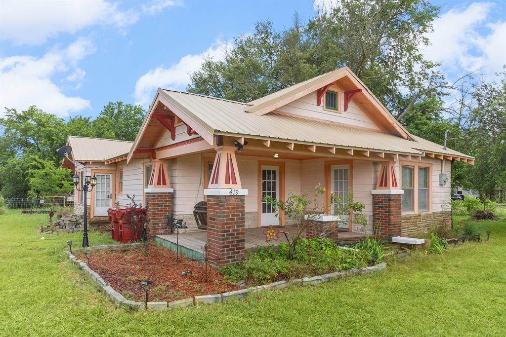 419 Main Street - Photo 1