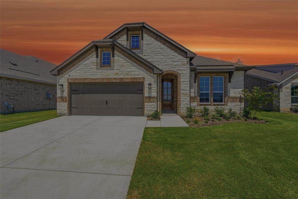 2105 Bluebird Lane - Photo 1