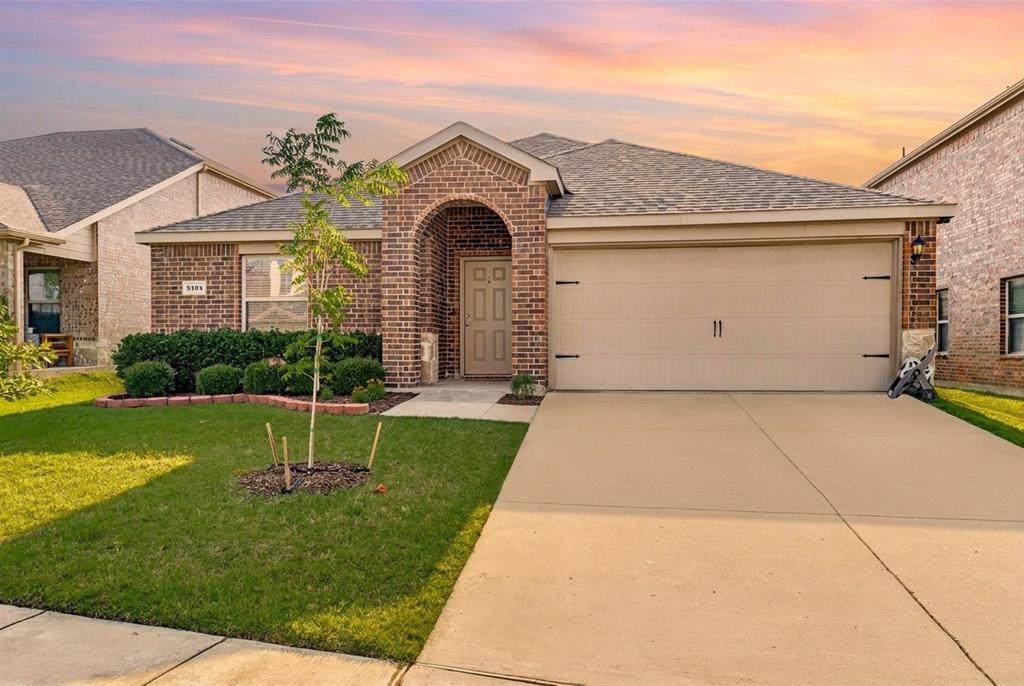2104 Shady Glen Trail - Photo 1
