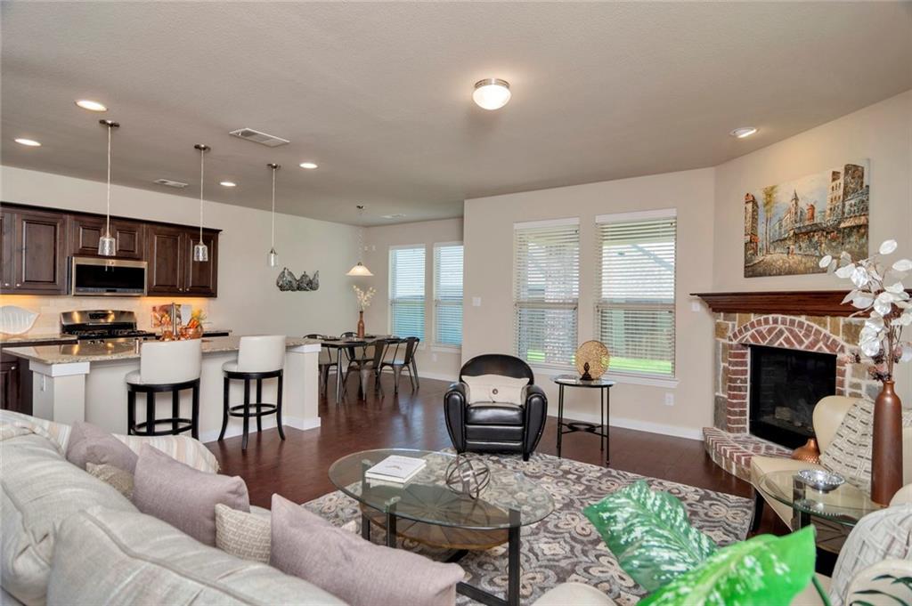 411 Overton Avenue - Photo 1