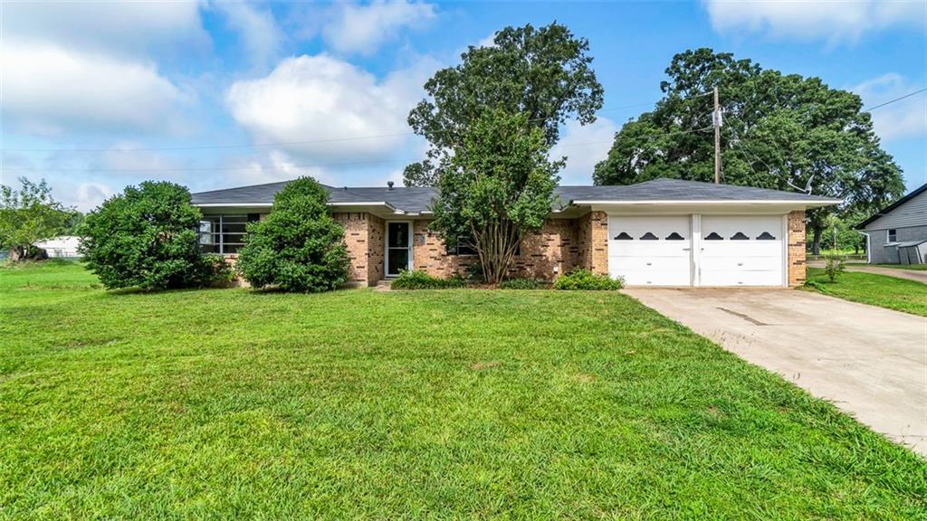 110 Vz County Road 4301 - Photo 1