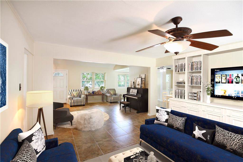 304 Lakewood Drive - Photo 1
