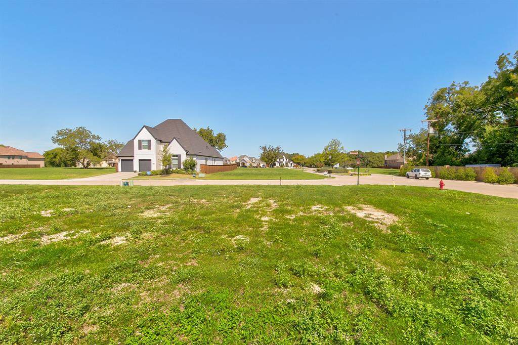 6001 Bridgecreek Way - Photo 1