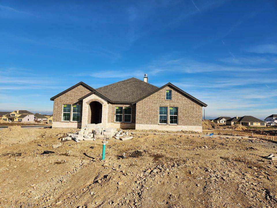 159 Spicewood Drive - Photo 1