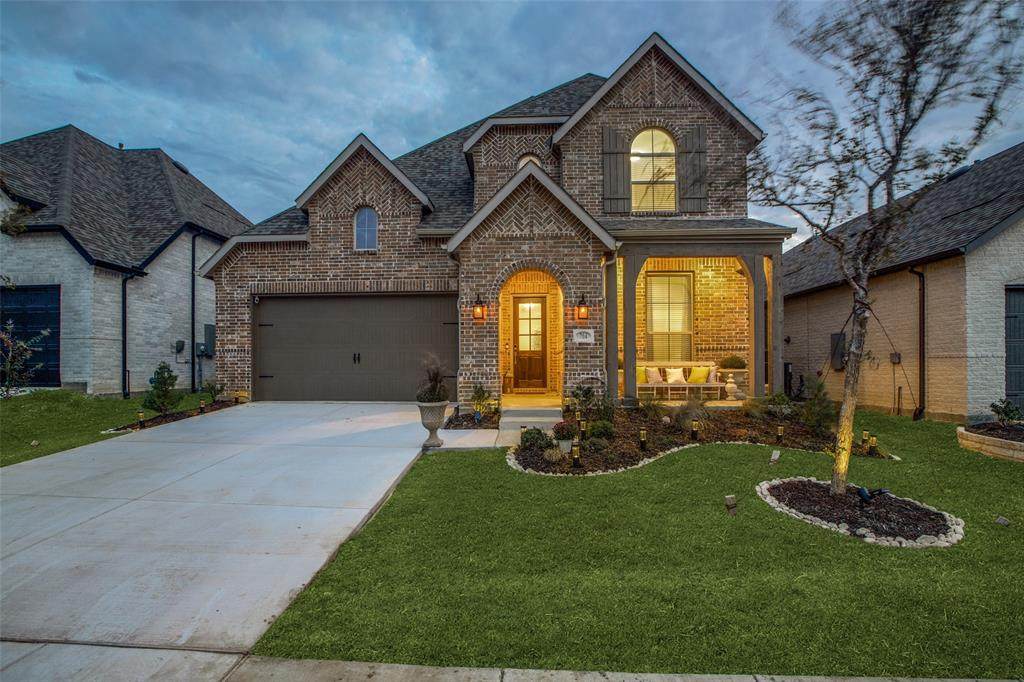 704 Calvin Way - Photo 1