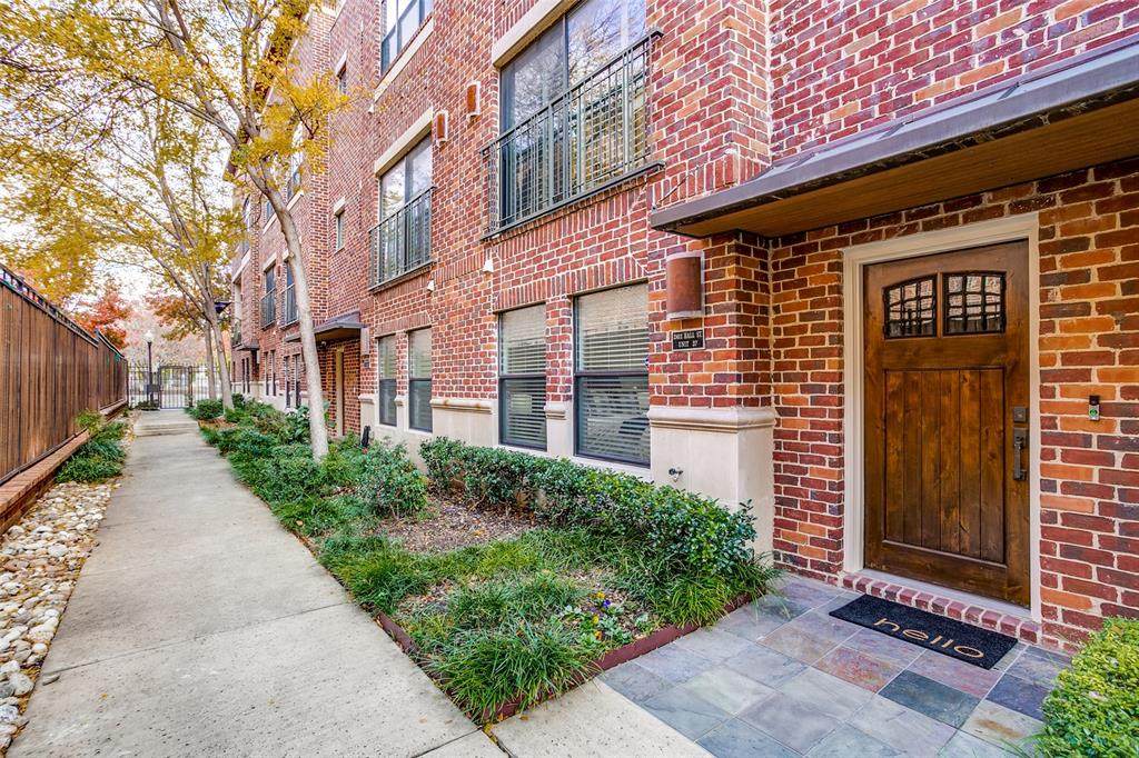 2411 Hall Street - Photo 1