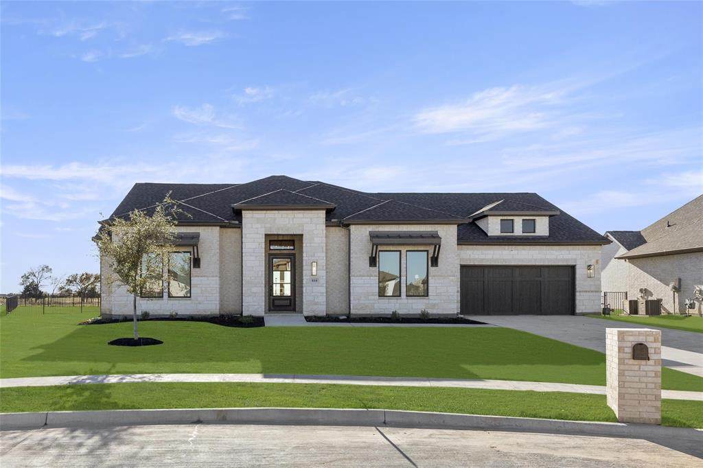 808 Albatross Court - Photo 1