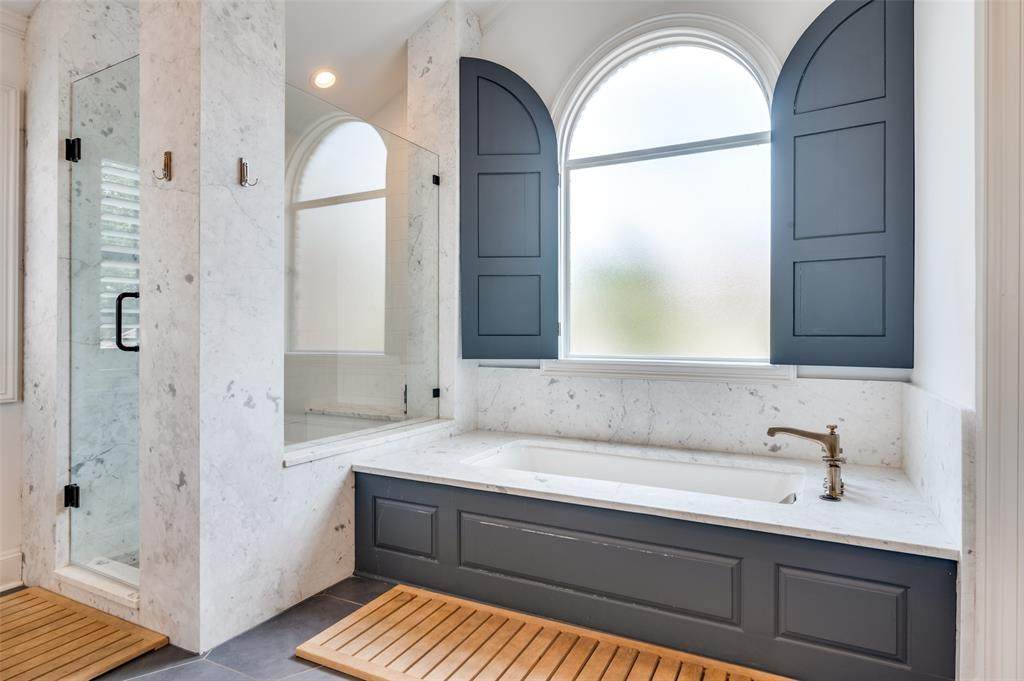 1112 Southmont Drive - Photo 1