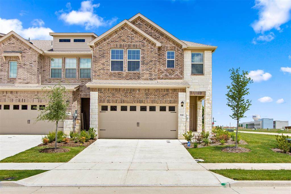 712 Lone Rock Drive - Photo 1