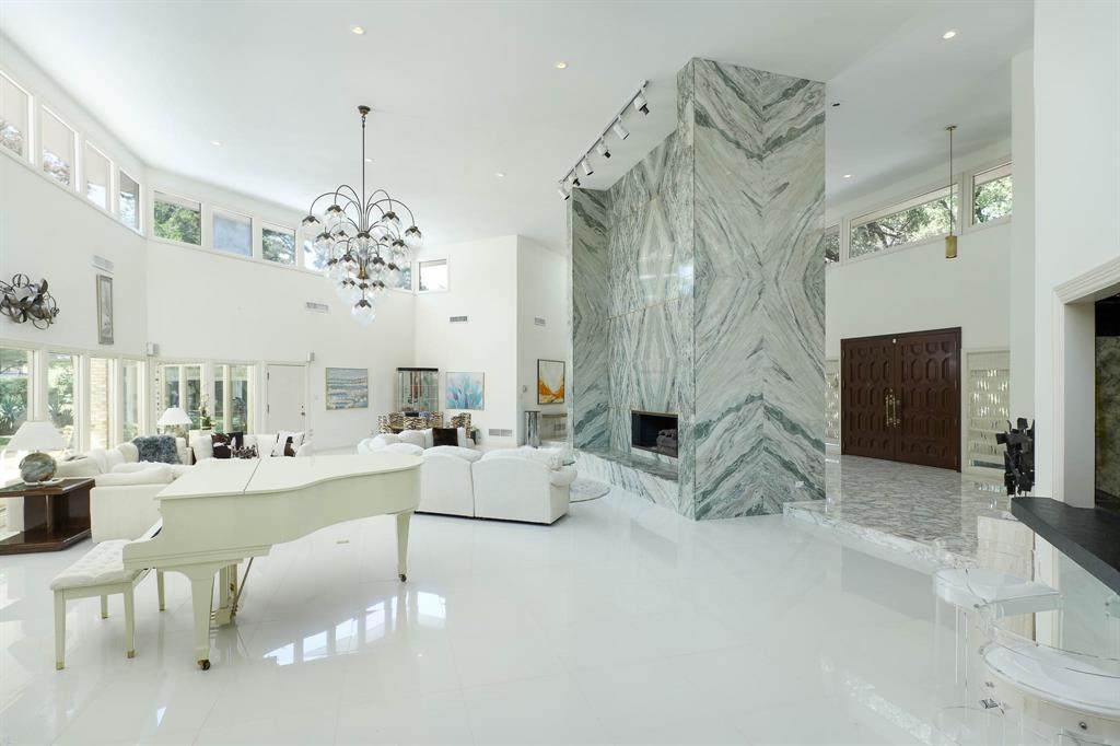 5045 Lakehill Court - Photo 1