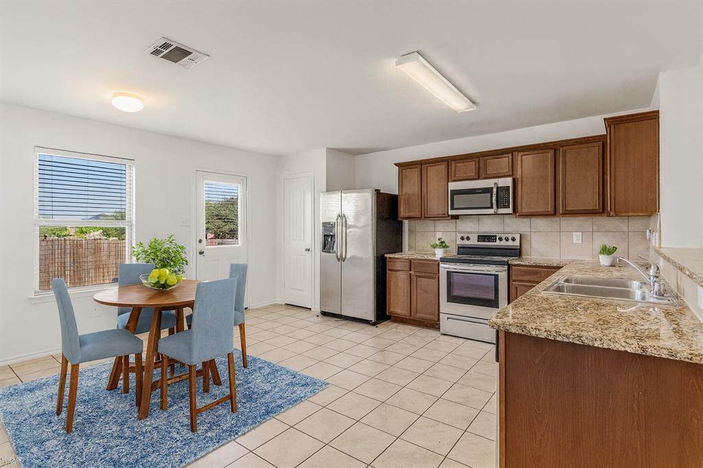 2000 Grimes Drive - Photo 1