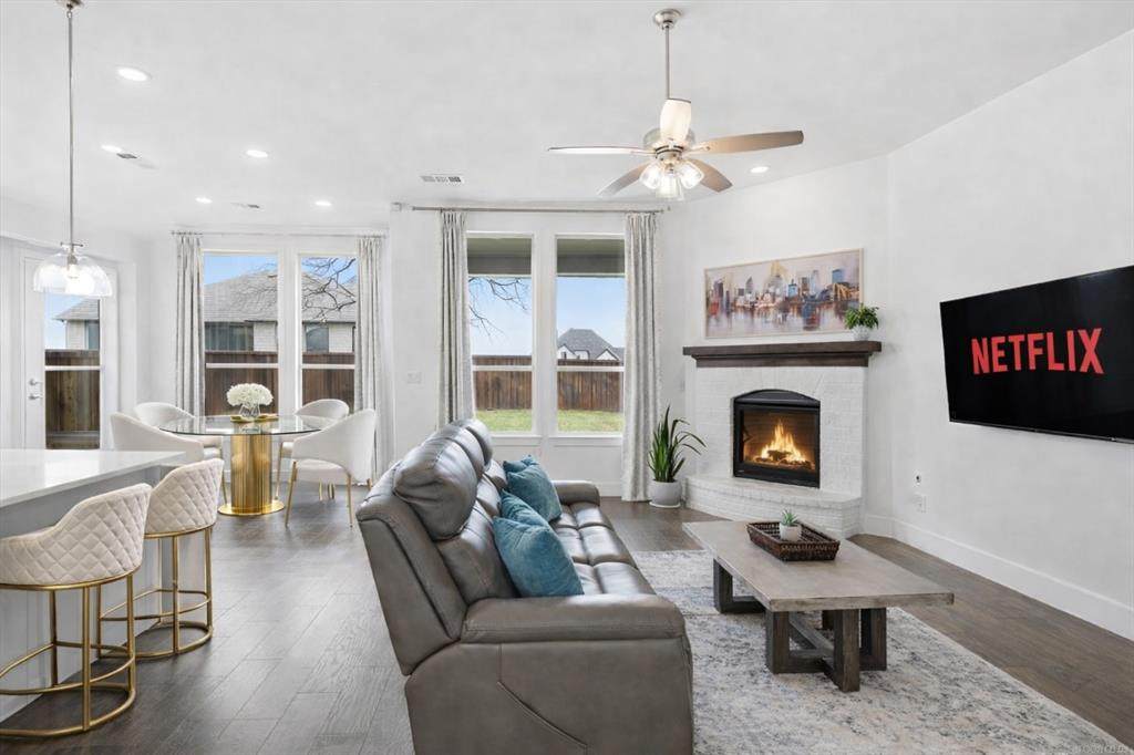4105 Crossroads Court - Photo 1