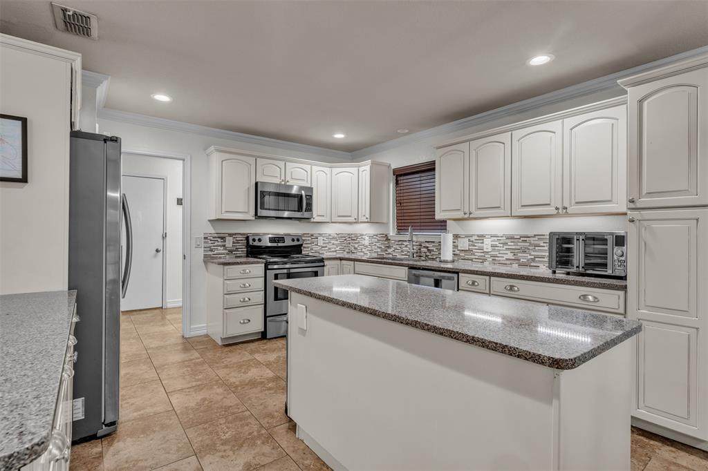 213 King Arthur Drive - Photo 1