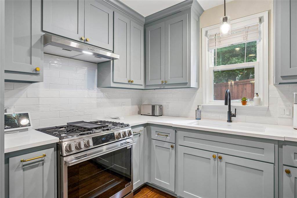 311 Paulus Avenue - Photo 1