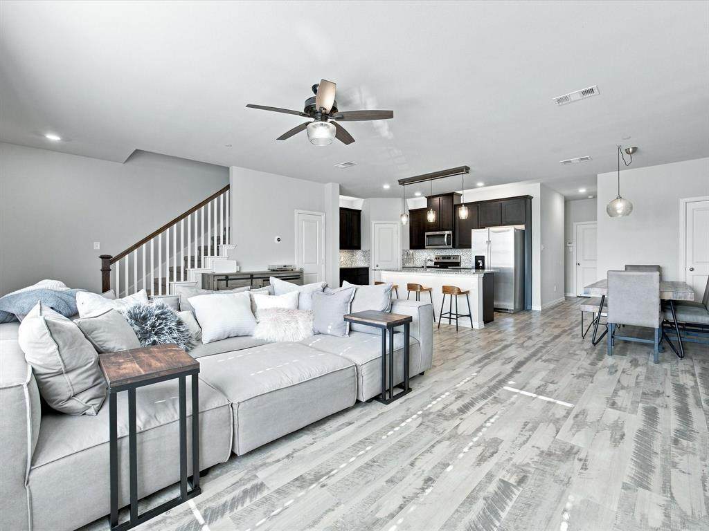 3049 Solana Circle - Photo 1