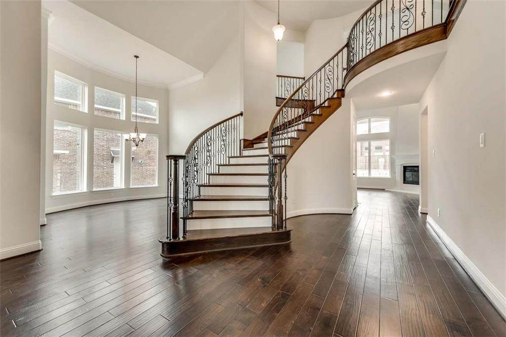 219 Columbine - Photo 1