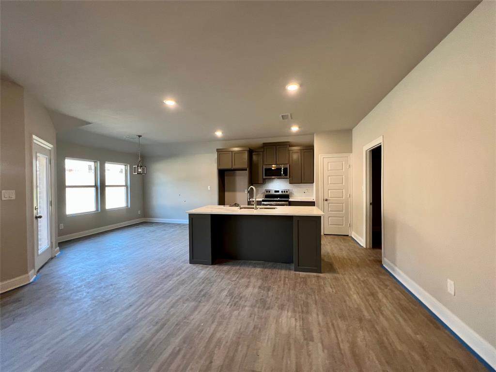 2800 Rodeo Drive - Photo 1