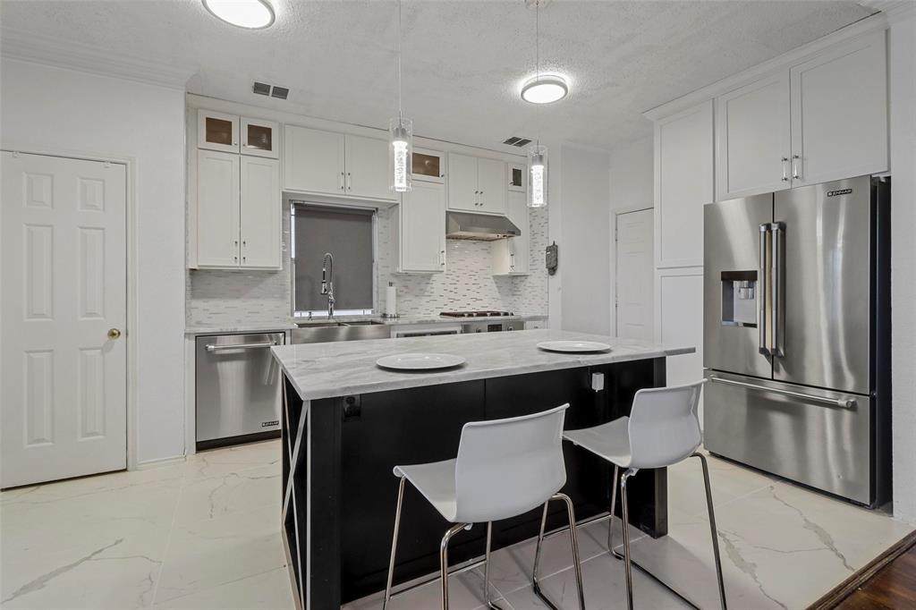 4805 Sleepy Ridge Circle - Photo 1