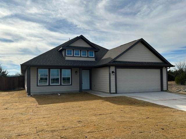 305 Sunnyside Drive - Photo 1