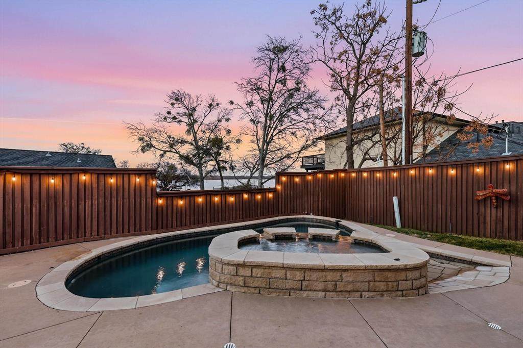 6 Horseshoe Drive - Photo 1