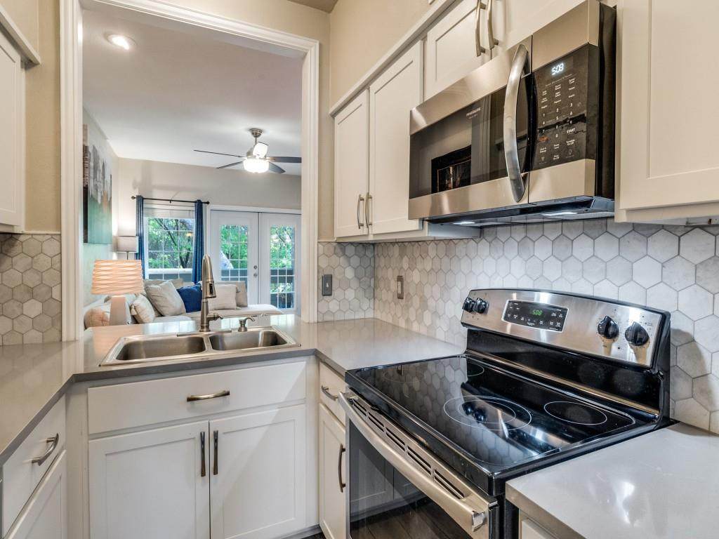8550 Fair Oaks Crossing - Photo 1