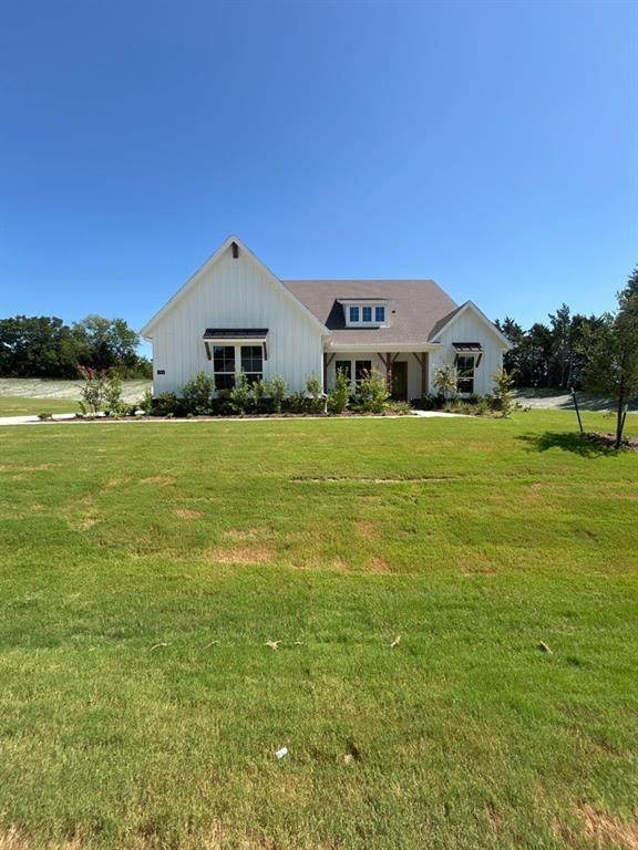 1004 Perrin Lane - Photo 1