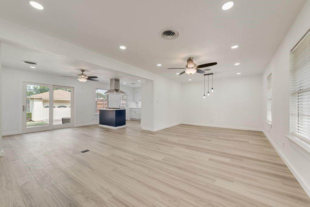9107 Lindaro Lane - Photo 1