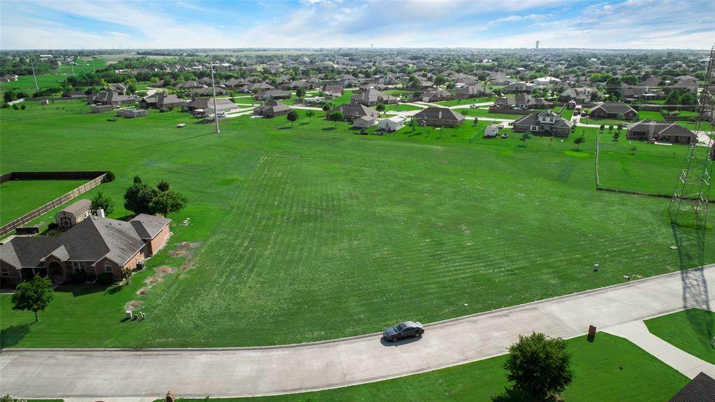 302 Derick Drive - Photo 1