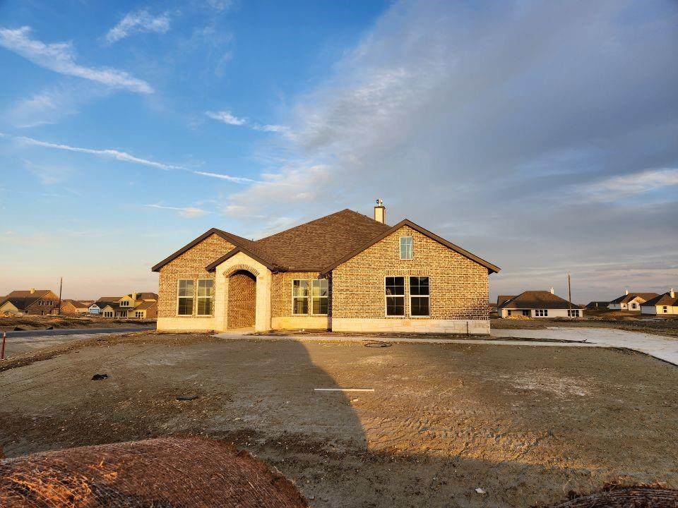 159 Spicewood Drive - Photo 1