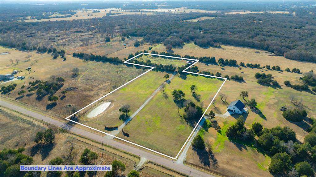 660 County Road 2184 - Photo 1