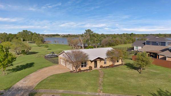 348 Hardwicke Lane - Photo 1