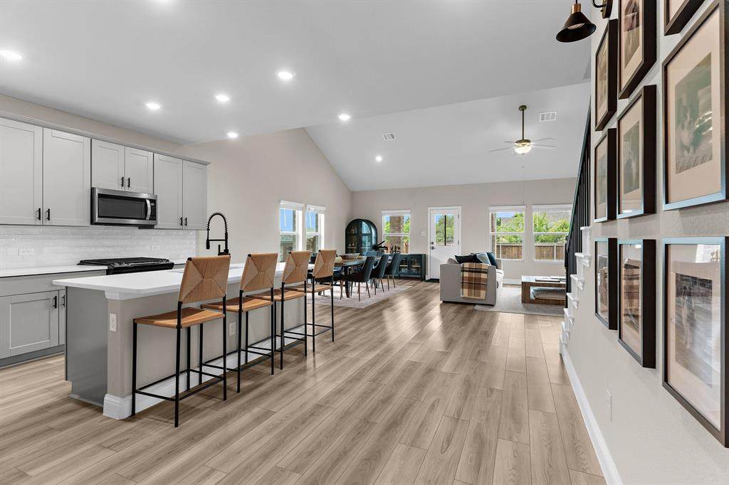 1603 Ironwood Way - Photo 1