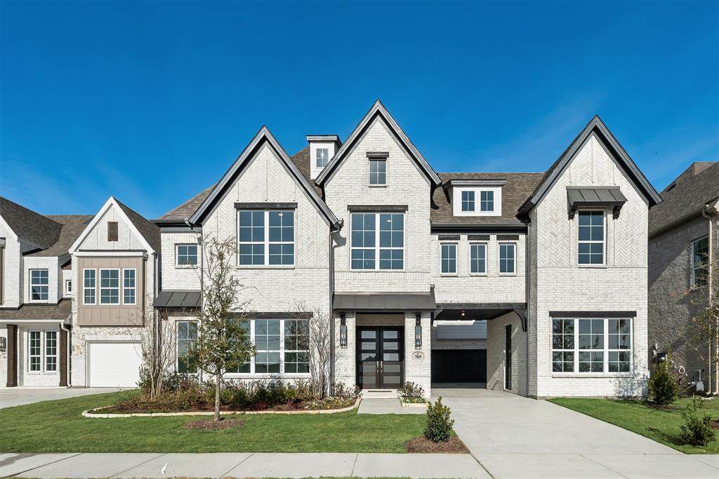 705 Clover Lane - Photo 1