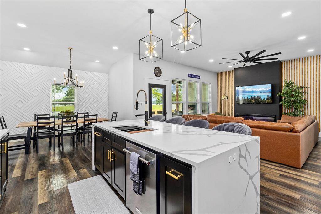 7 Silver Spur Drive - Photo 1