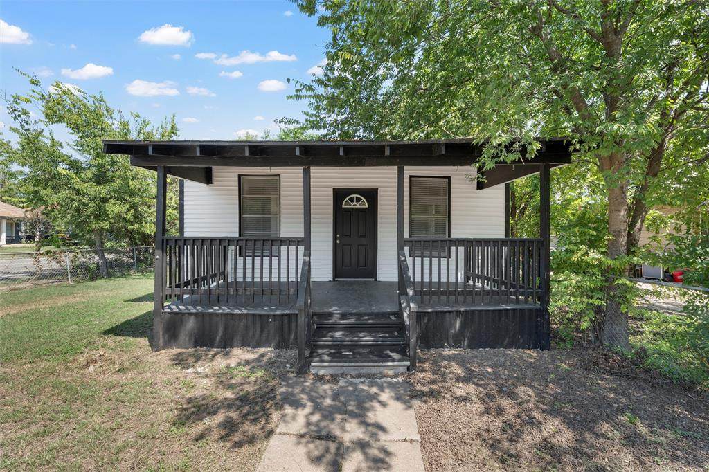 927 23rd Street - Photo 1