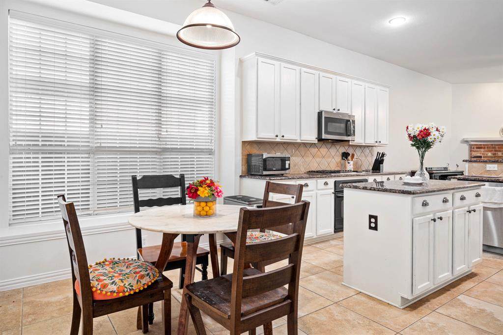 1171 Capital Drive - Photo 1